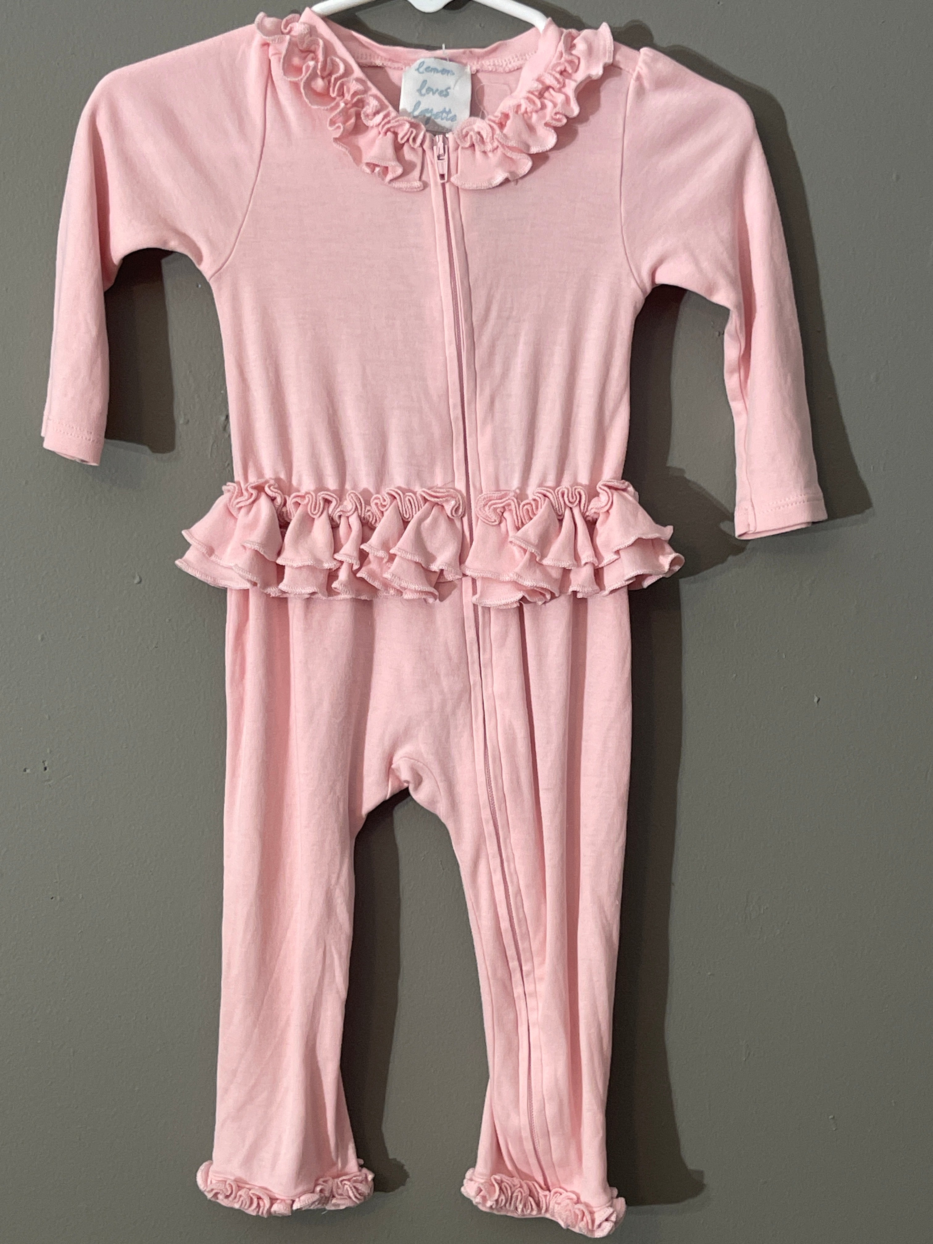 Lemon Loves Layette #323