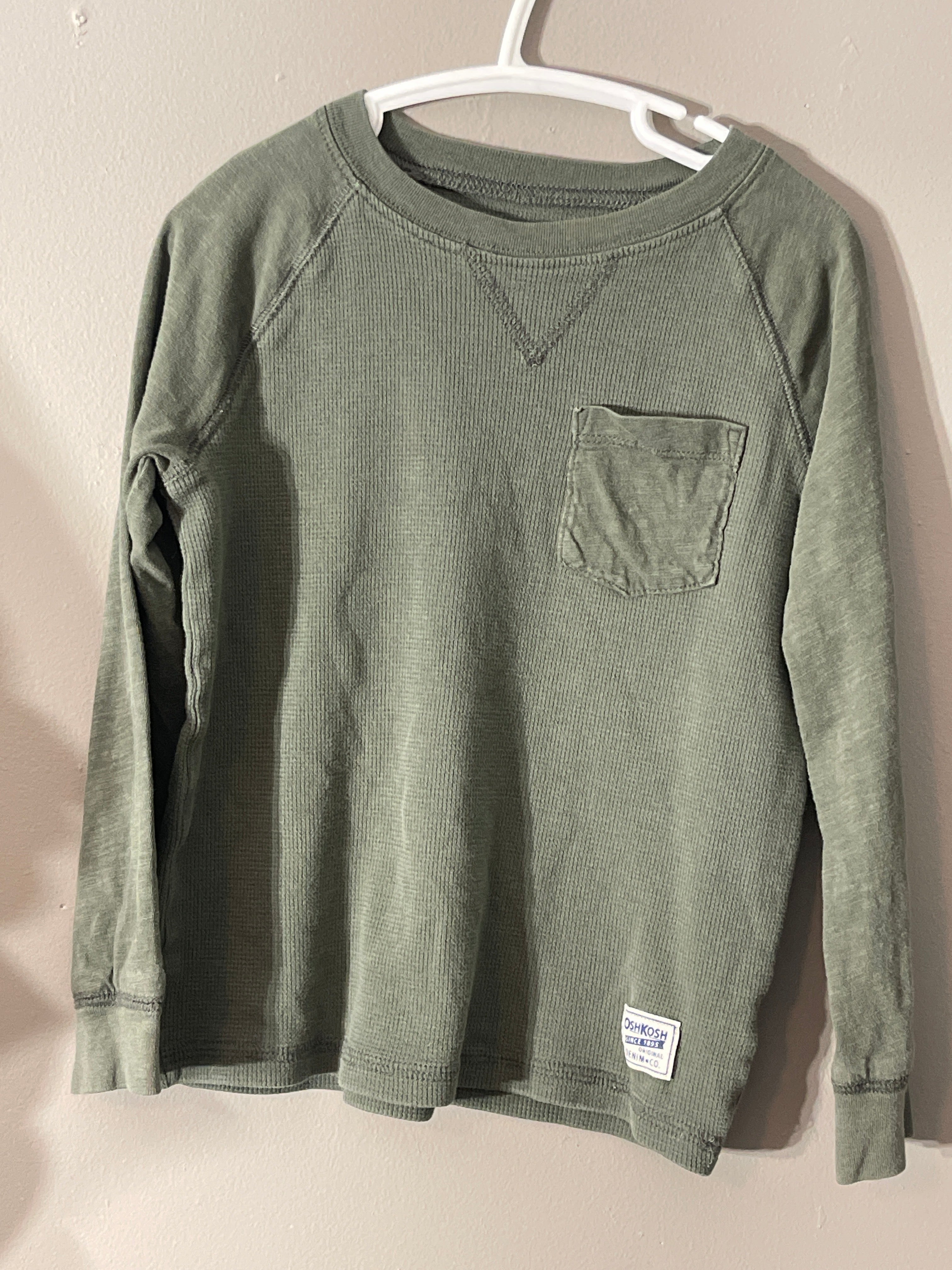 Oshkosh top